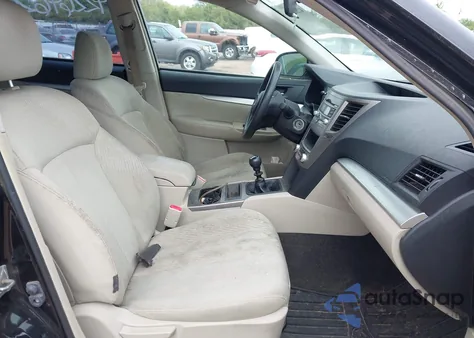 2011 Subaru Outback 2.5I z USA, uszkodzony, nr VIN 4S4BRBACXB1420540